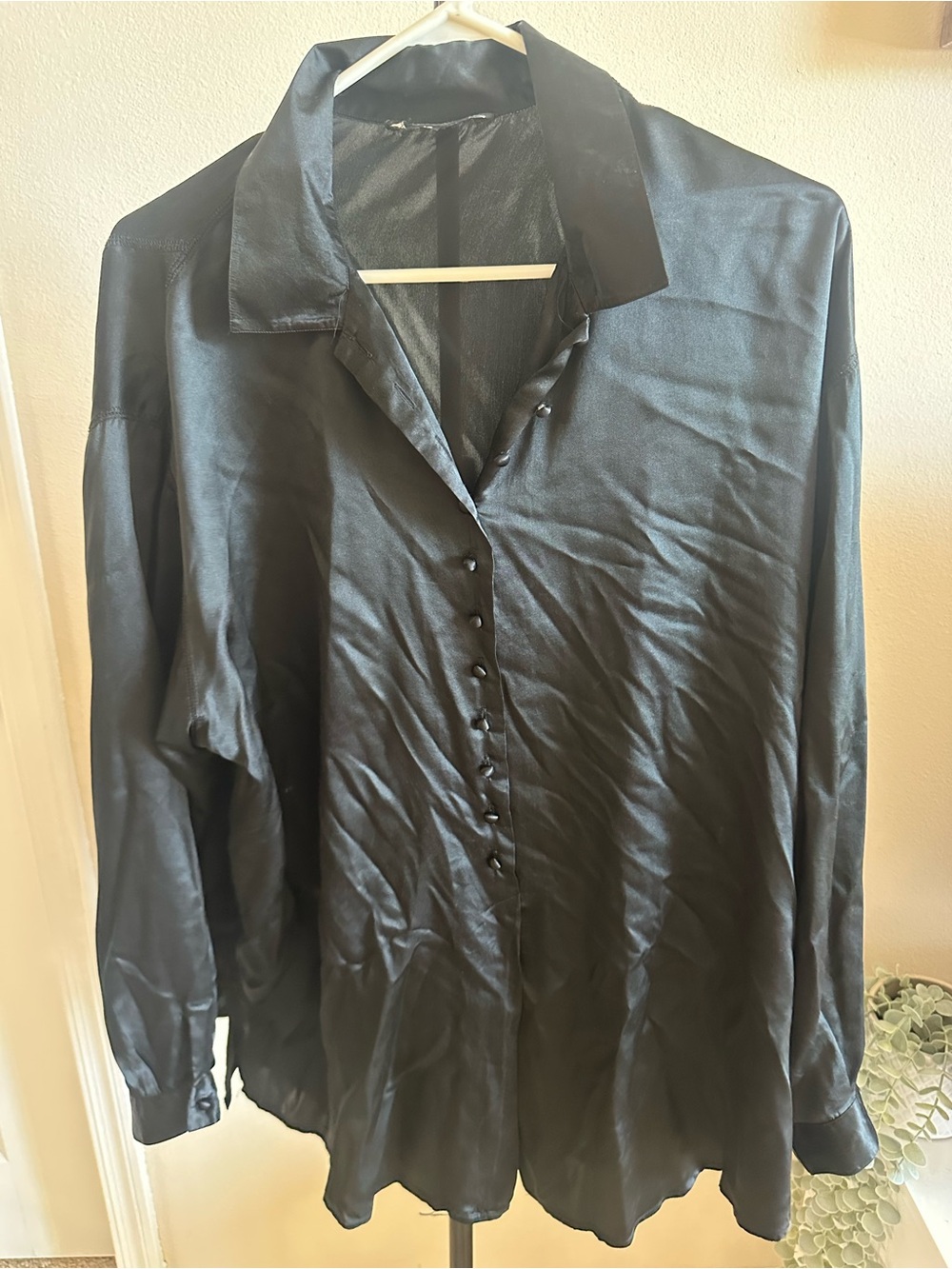 100% SILK Carole Little Black Button-Down Blouse